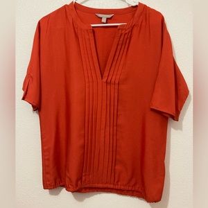 Banana Republic Burnt Orange Blouse Women's X Small front pleated Office Top
